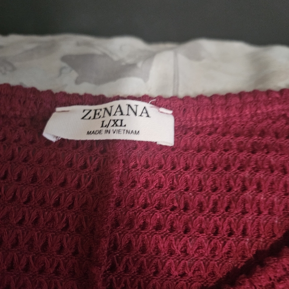 Zenana Outfitters Burgundy Knit Top - Picture 2 of 3